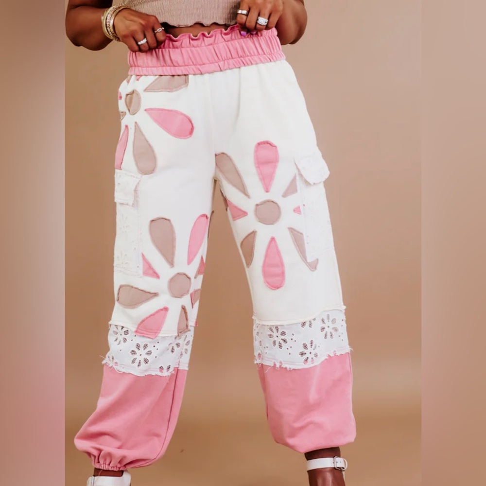 NWOT Oli and Hali Floral Joggers